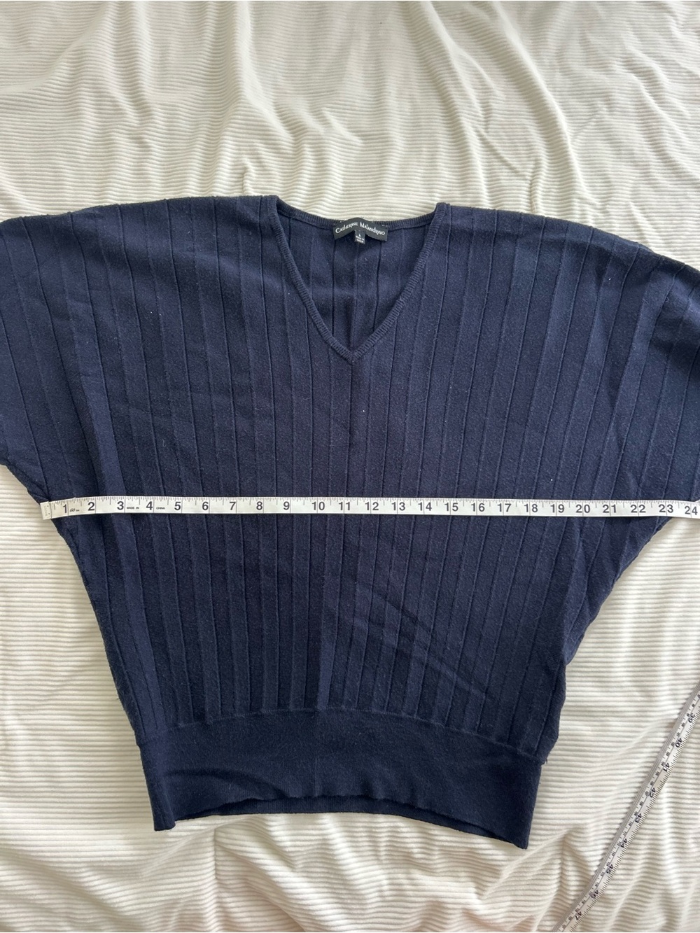 Navy V-Neck Ribbed Sweater - Picture 5 of 5